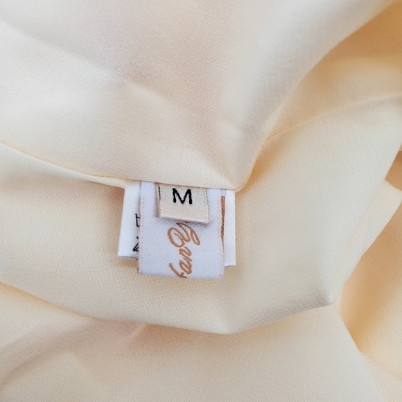 Wang Hanyan French Floral Embroidered Beige / Champagne Buttoned Midi Dress - Picture 12 of 15